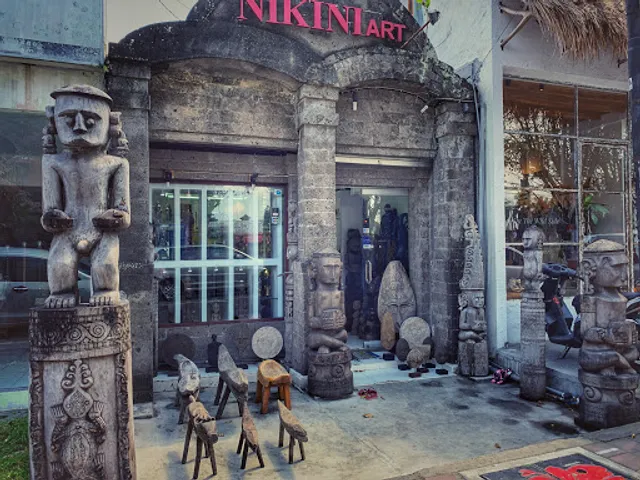 Lamak Restaurant & Bar