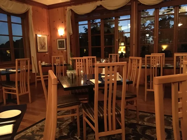 Stanford Inn's Ravens Restaurant