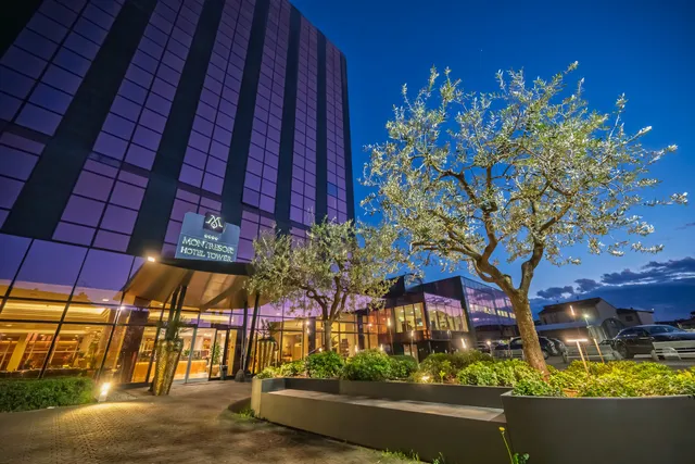 Montresor Hotel Tower