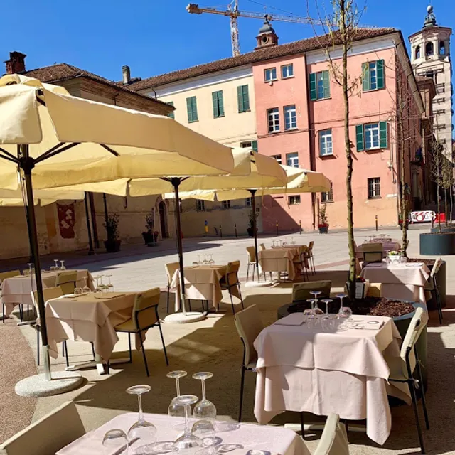 Vineria in Piazzetta