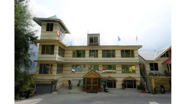 OYO 16657 View Point