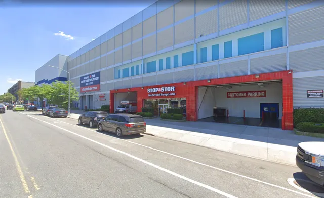 Stop and Stor Prospect Park / Crown Heights