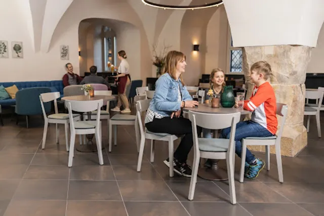 Anna im Schloss | Restaurant & Tagesbar im Residenzschloss Dresden