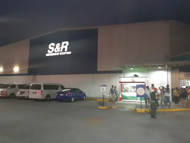 S&R Membership Shopping - San Fernando
