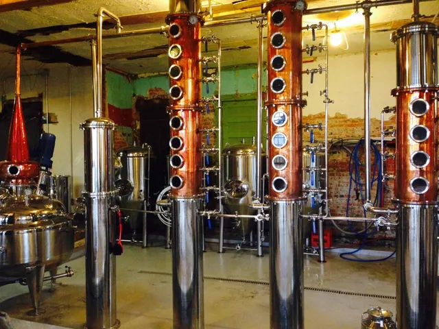 Four Finger Distillery