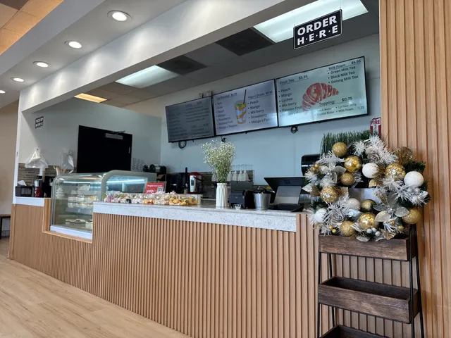 Sweetii Drinks&Bakery