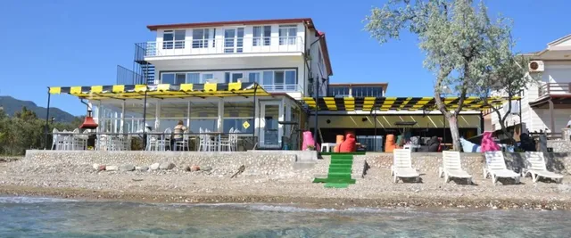 Paradise Beach Hotel