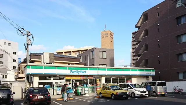 FamilyMart; Okayama Daiku 2-chome