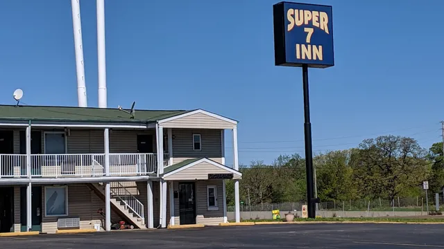 Super7inn