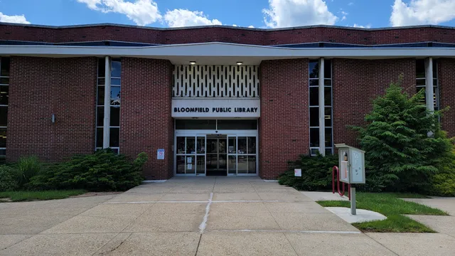 Bloomfield Public Library