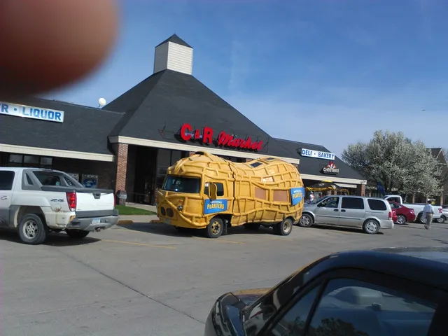 C&R Supermarket Monroe City