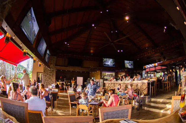 Happy Talk Lounge - Restaurant & Bar