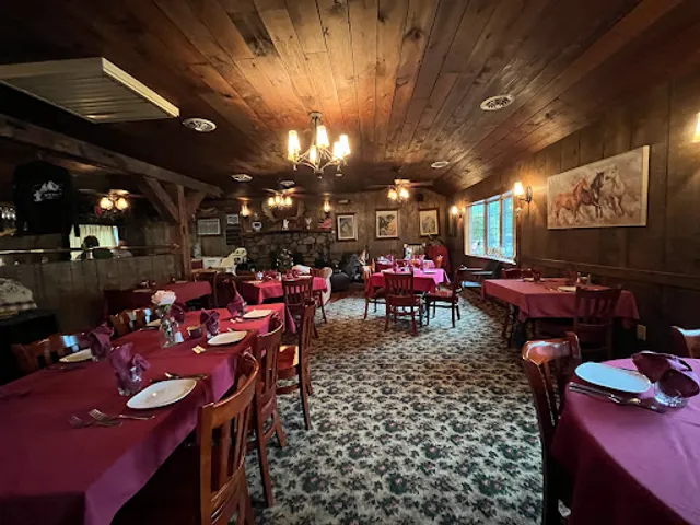 Riverside Cafe & Lodging