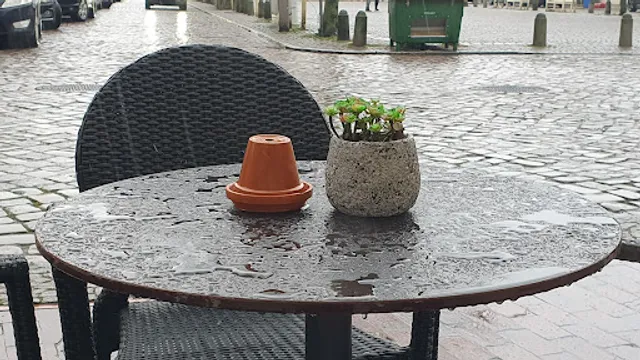 Junge Die Bäckerei.