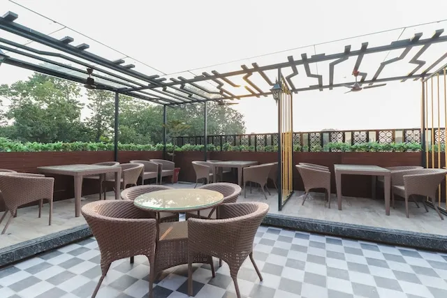 CAPITAL O46294 K K Residency