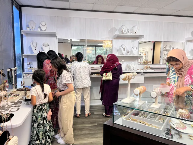 LOLONA Jewelry Gallery