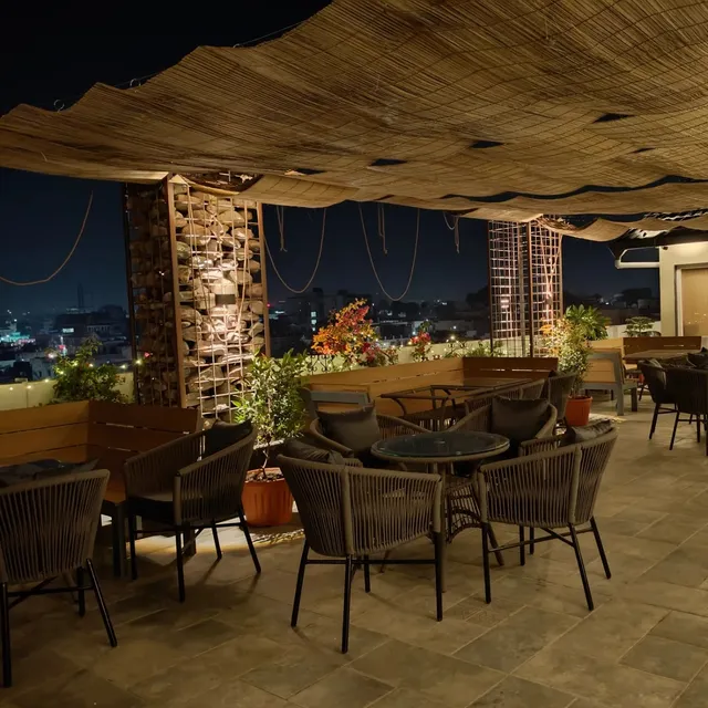 The Roof - Multicuisine Lounge
