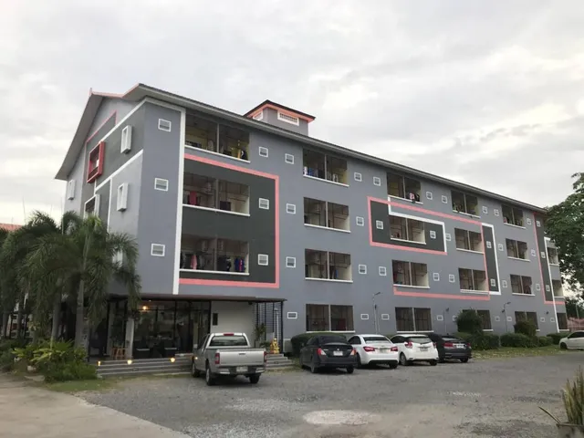 Grand ESIE Service Apartment