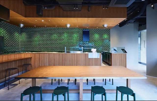 Crisp Salad Works Azabujuban