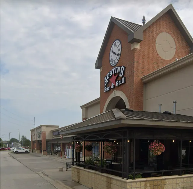 Moonlight Commons Shopping Center