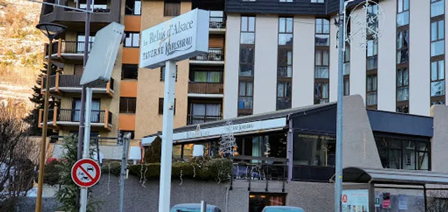 La Taverne - Table de caractère - Briançon