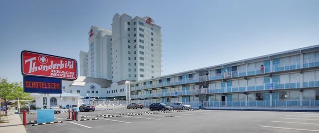Thunderbird Beach Motel