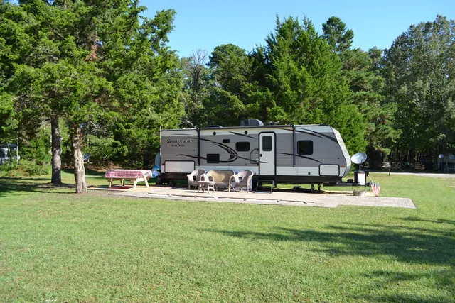 Colonial Meadows Family Campground