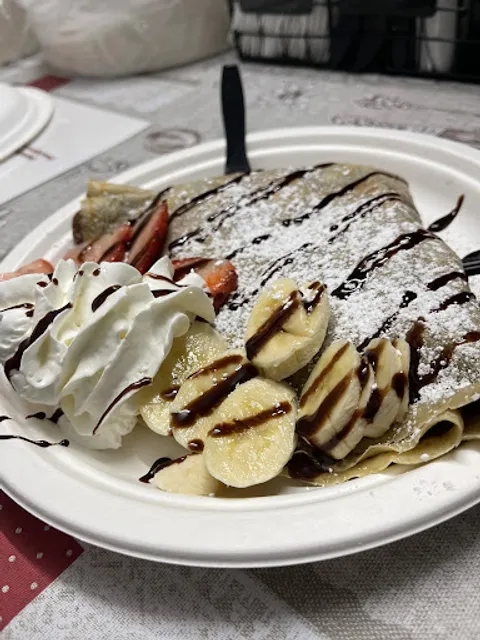 Holly’s Crepes