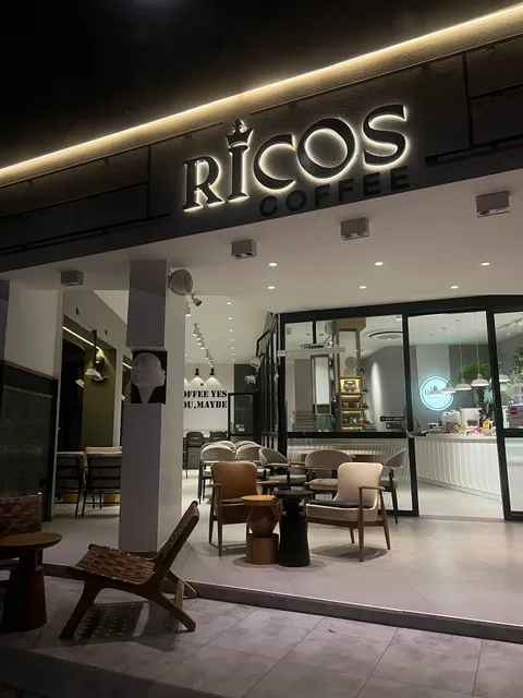 Ricos Cafe