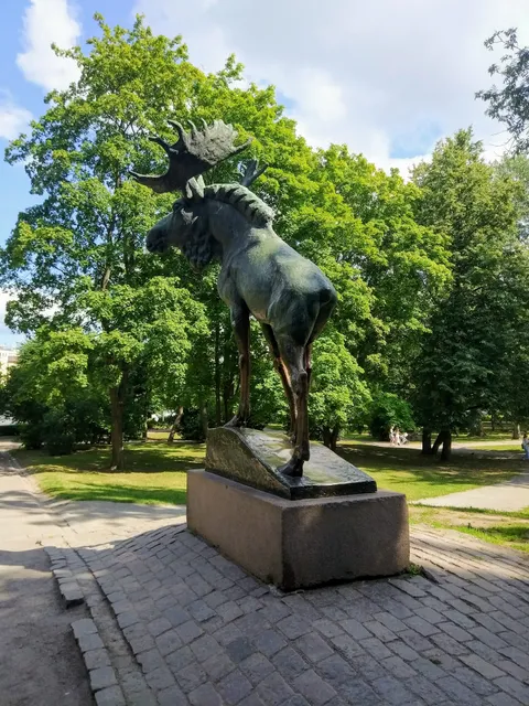 Скульптура «Лось»