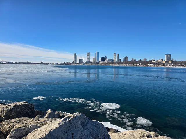 McKinley Park Government Pier