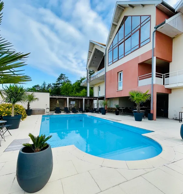 Hotel Restaurant Arts & Millésimes