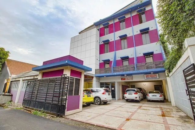 OYO 90696 Tobana House Bintaro