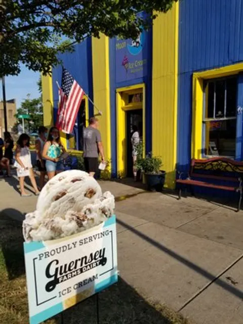 Blue Moon Ice Cream Shoppe