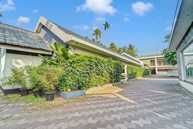 Super Collection O Kalady Near Airport