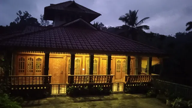 Zicilys Garden Home Stay with swimming pool