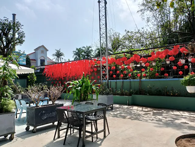 Vườn Huế Coffee & Restaurant