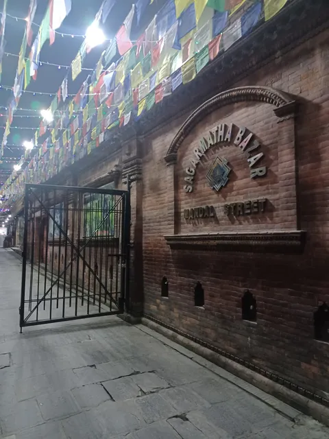 Places Restaurant and Bar