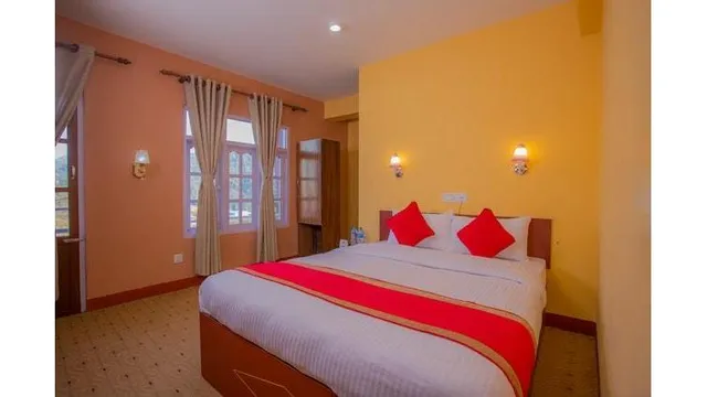 OYO 281 Twins Kitchen