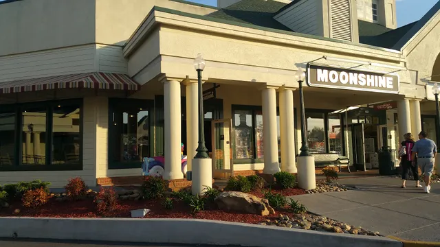 Smith Creek Moonshine Pigeon Forge