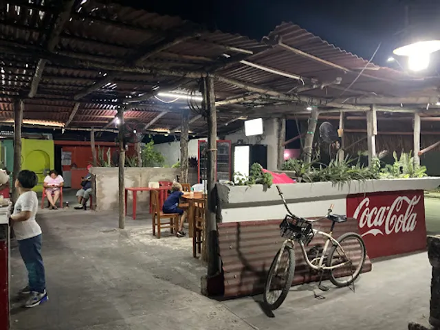 Pollos y Costillas Rambri