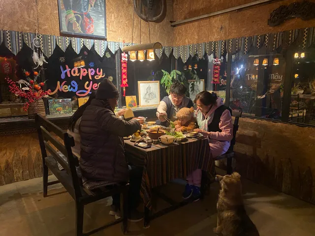 Cloud boat coffee - restaurant