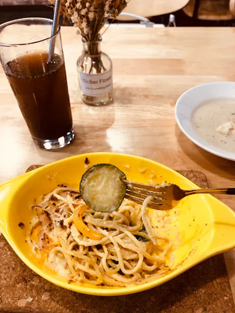 義狗倆狗複合式餐廳