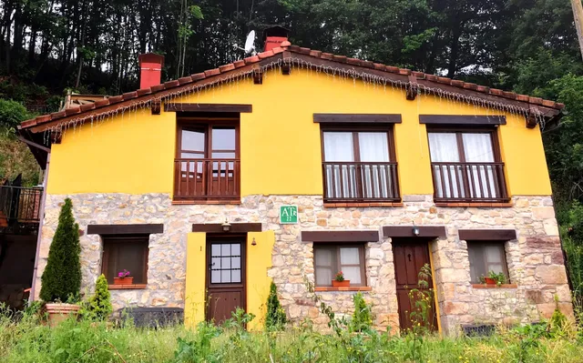 APARTAMENTOS RURALES LOS FALARES DE LA ABUELA BERTA