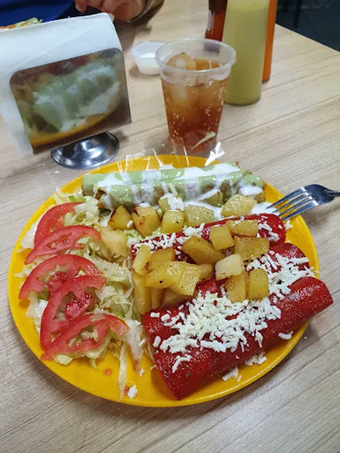 Beto's Antojitos PUENTES