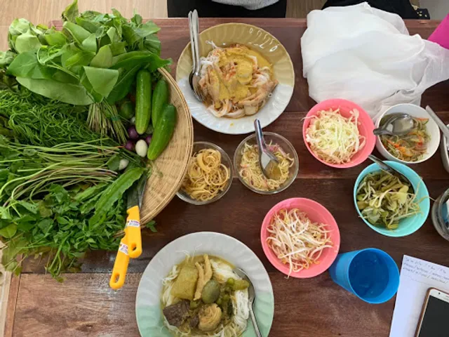 ร้านขนมจีนคุณตอง (Khanom Chin Khun Tong)