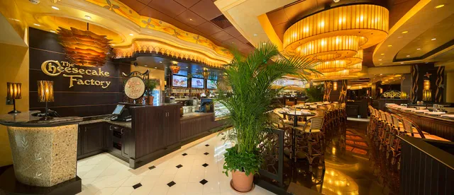 The Cheesecake Factory 芝乐坊餐厅