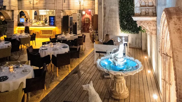 Ave-Italian Resto Bar