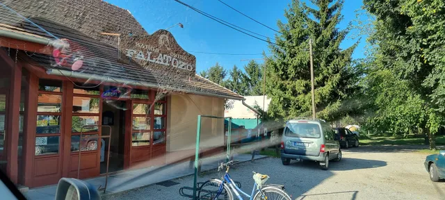 Sárga Csikó Falatozó és Vendégház-Maklár