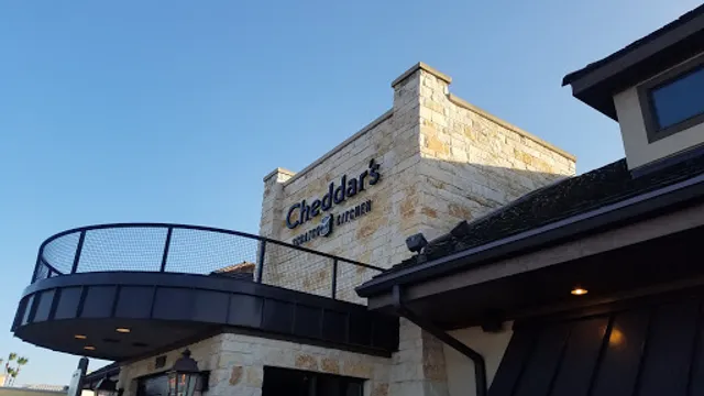 Cheddar's Scratch Kitchen
